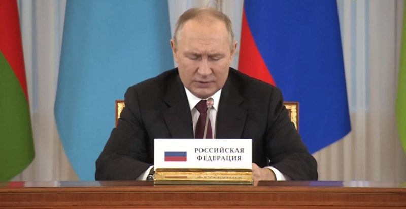 Путин поддержал идею создания организации по продвижению русского языка