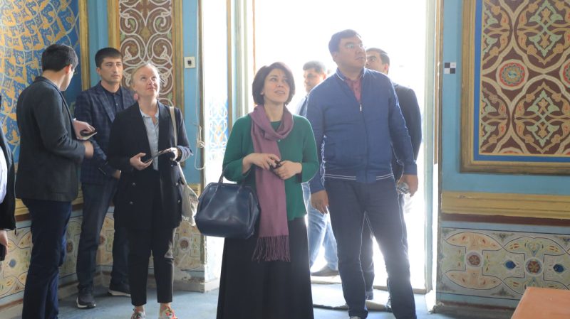 Глава представительства UNESCO в Узбекистане осмотрела достопримечательности Бухары