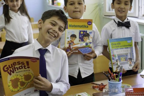 США потратит миллионы долларов на образование узбекистанцев