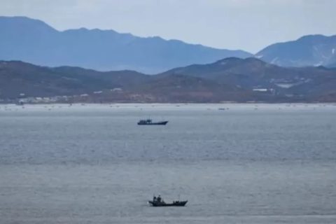 Южная Корея обменялась выстрелами с КНДР у морской границы