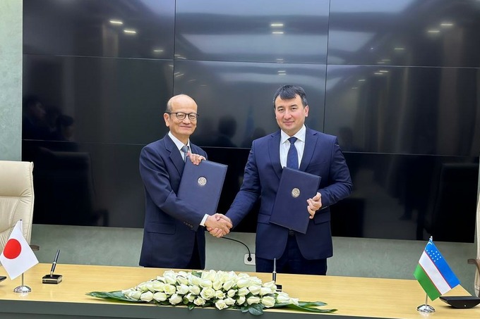 Япония подарила Узбекистану 400 тысяч долларов на оцифровку архивов