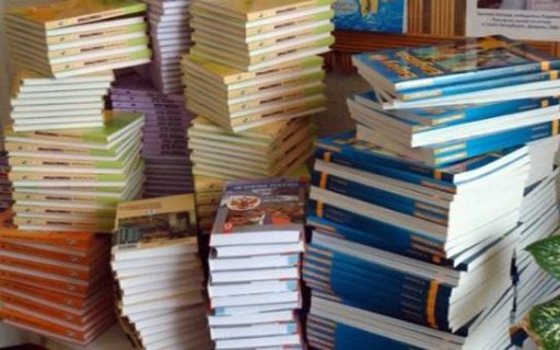 В Узбекистане учебники нового поколения апробируют в нескольких школах