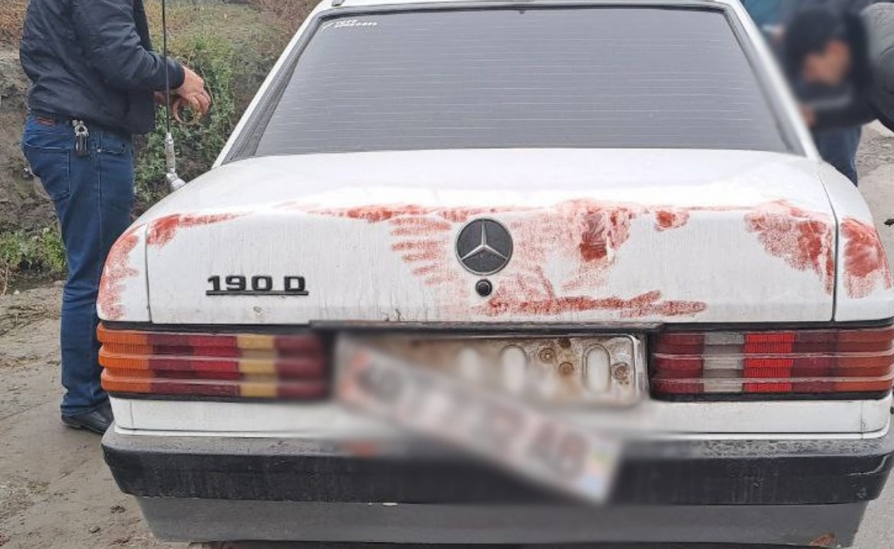 В Ферганской области мужчина угнал старый Mercedes-Benz