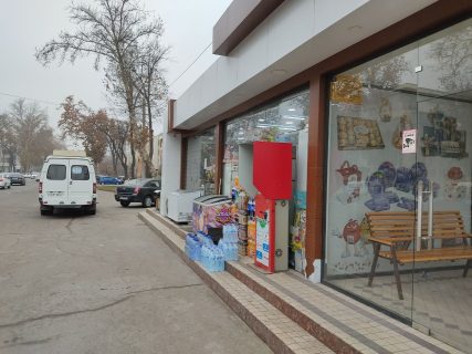 В Ташкенте предприниматель «захватил» одну из автобусных остановок