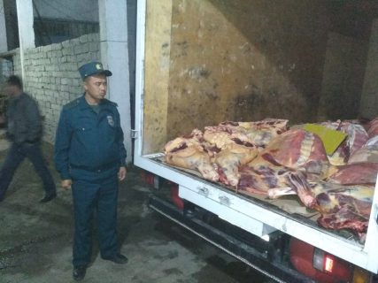 В Ташкент пытались ввезти тонну контрафактного мяса