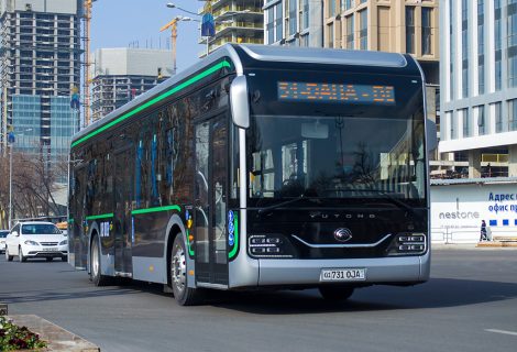 В Ташкенте водитель автобуса оскорбил пассажиров 
