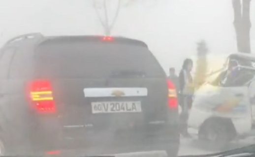 В Андижане из-за тумана произошло ДТП с участием восьми автомобилей