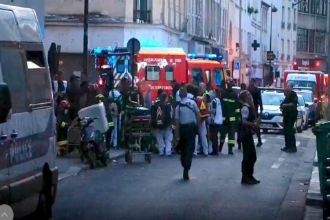 В Париже пожилой мужчина устроил стрельбу на улице