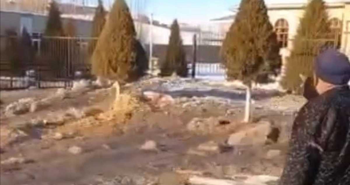 В Кашкадарье жители затопили свою же махаллю