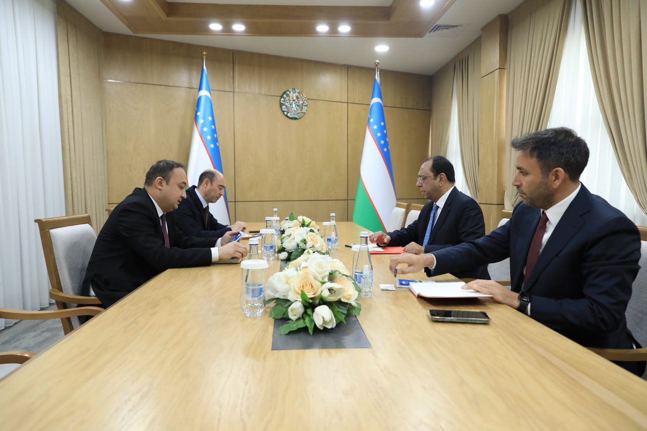 Узбекистан договорился о продвижении турпотенциала с CNN и BBC