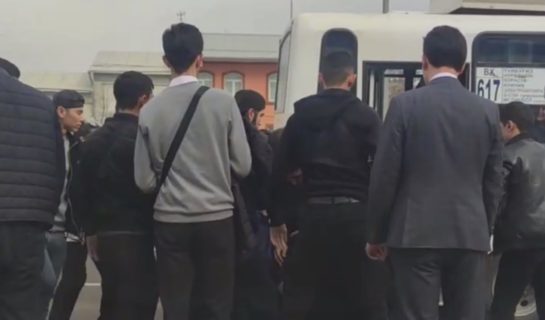 В Ташкенте водители автобусов устроили драку