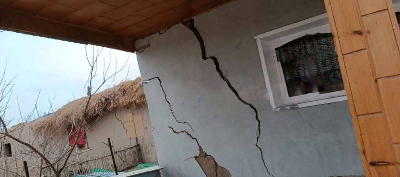 В Каракалпакстане затопило несколько частных домов