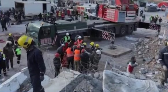 В Турции спасатели Узбекистана достали из-под завалов ещё 17 тел
