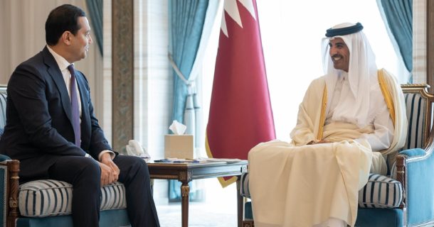 Президент Узбекистана передал послание эмиру Катара