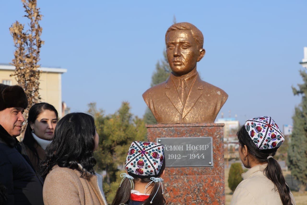 В Ташкенте одной из улиц присвоили имя Усмана Насыра
