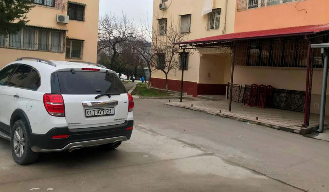 В Ташкенте водитель Captiva двигался задним ходом и задавил двухлетнего ребенка