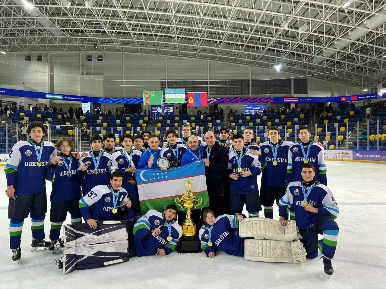 Сборная узбекских юниоров выиграла чемпионат Азии по хоккею