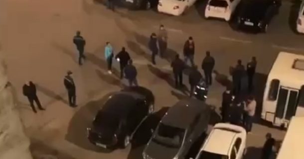 В Ташкенте массово задержали школьников и неформалов — видео