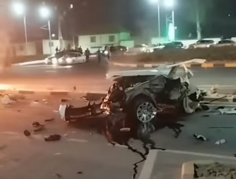 В Таджикистане узбекистанец погиб в страшном ДТП: автомобиль разбился вдребезги