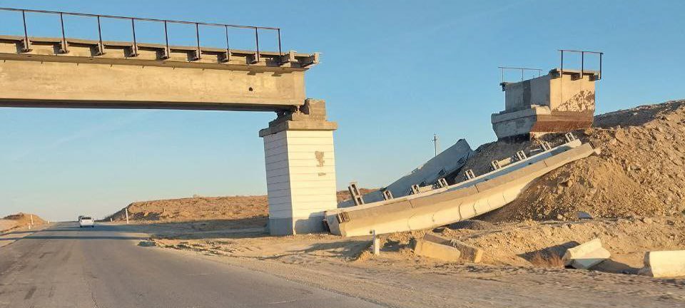 В Каракалпакстане власти развели руками о причинах обрушения строящегося моста