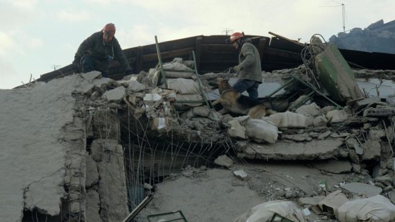 Мощное землетрясение разрушило несколько сел в Таджикистане