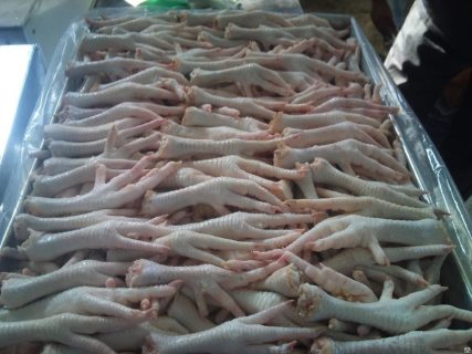 Узбекистан надеется продавать куриные лапки в Китай