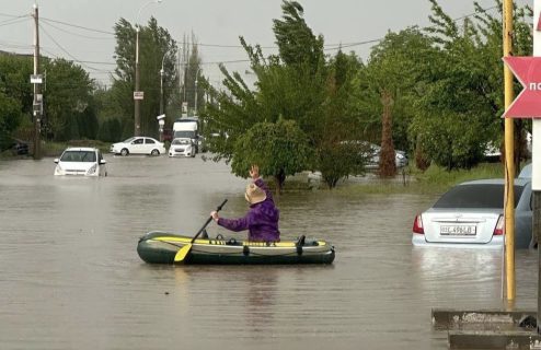 «Везде асфальт», — хоким столицы объяснил, почему Ташкент уходит под воду из-за дождей