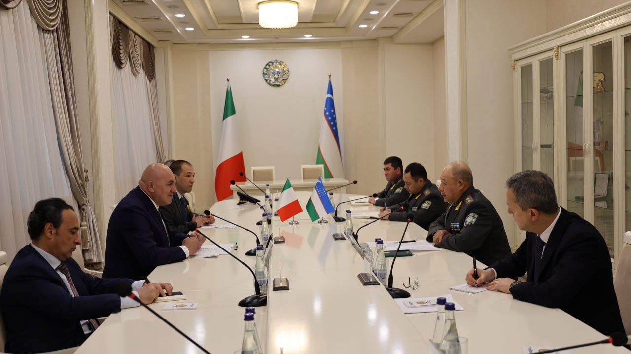 Министры обороны Узбекистана и Италии провели встречу