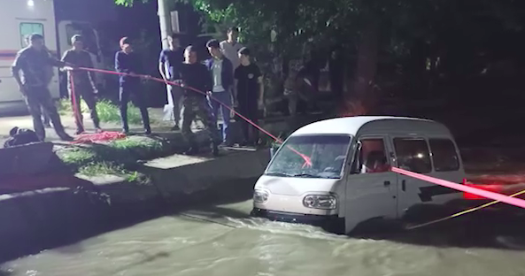 В Ташкенте утонул Damas — видео