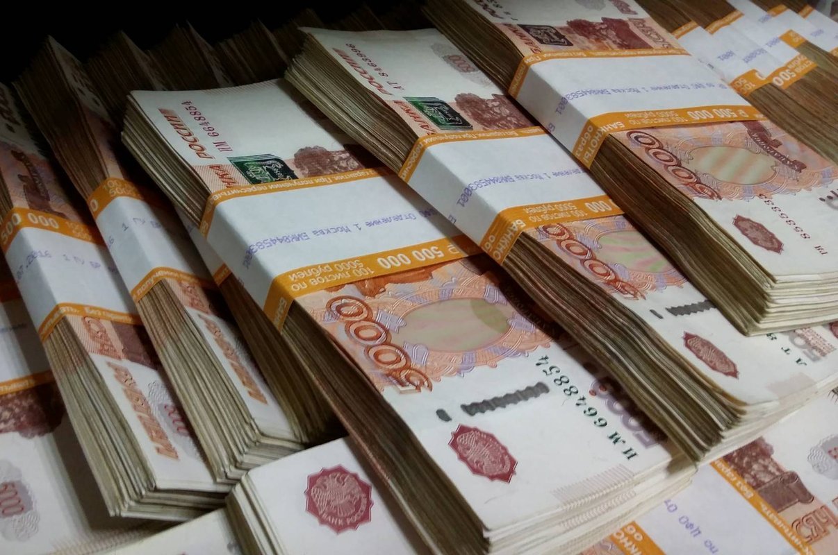В Москве дворник из Узбекистана нашел и вернул хозяйке несколько миллионов рублей