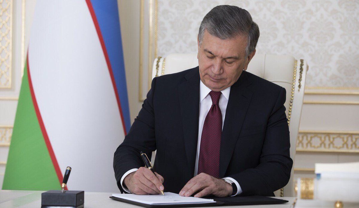 Шавкат Мирзиёев объявил досрочные президентские выборы