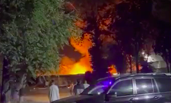 В Ташкенте вспыхнул крупный ночной пожар — видео