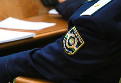 В Ташкенте арестовали двух сотрудников прокуратуры