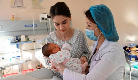 В Узбекистане с начала года появились на свет более 300 тысяч новорожденных