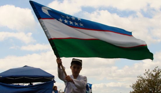 Как и где разрешат использовать флаг Узбекистана — законопроект