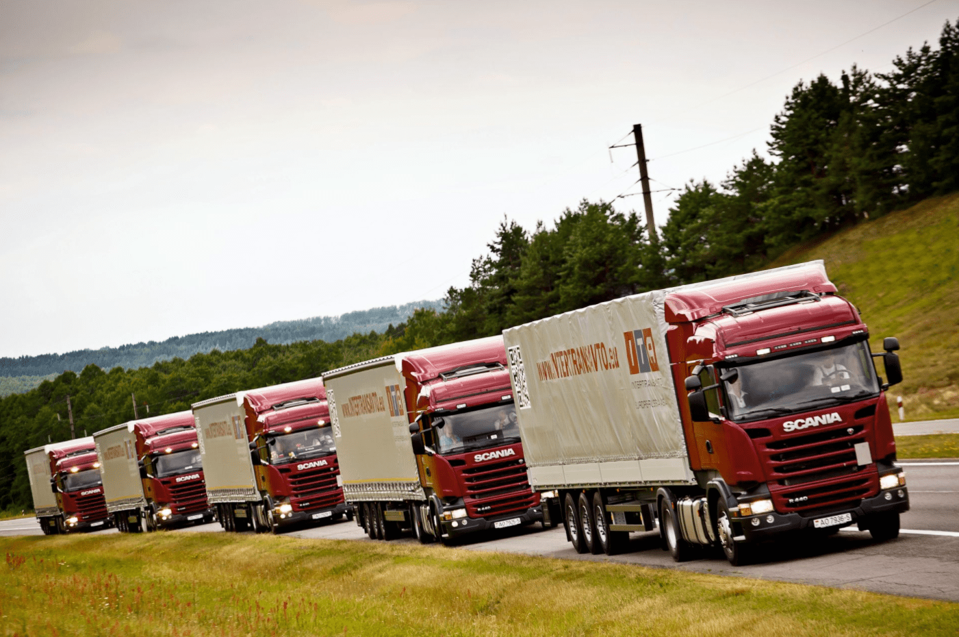 Для грузовиков на дорогах введут сезонные ограничения