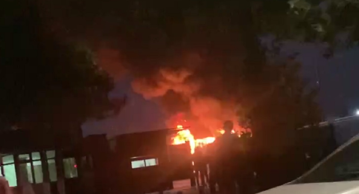 В Ташкенте произошел крупный пожар — видео