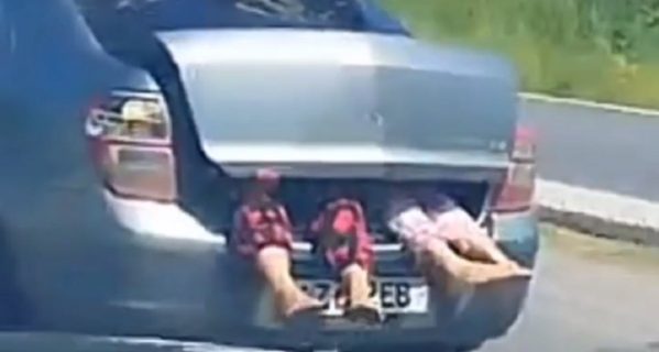 В Намангане таксист проехался с женщинами в багажнике — видео