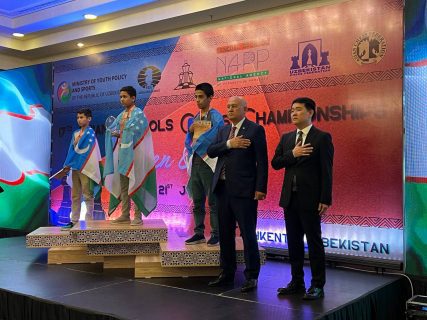 В Ташкенте талантливые школьники из 16 стран сразились за шахматной доской на Чемпионате Азии