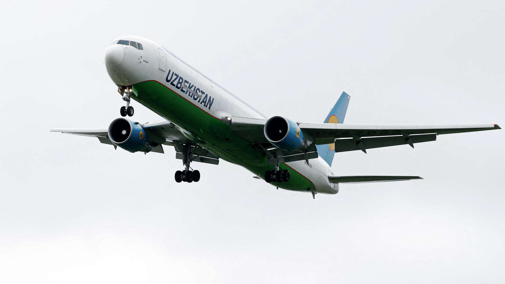 Три рейса, летевших из Ташкента в Москву, перенаправили в другие города из-за закрытия неба