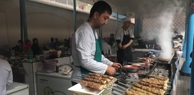 Сколько узбекистанцы тратят на еду?