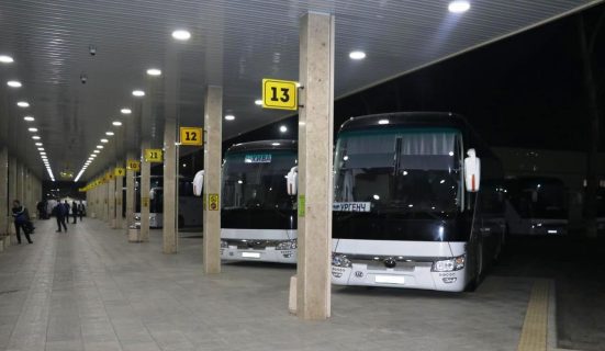 Автобусам разрешили перевозить пассажиров ночью без сопровождения
