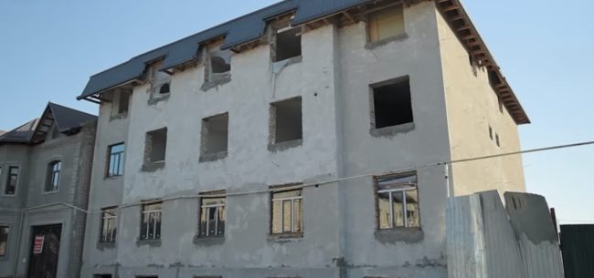 В Ташкенте мужчина продал квартиру 23 разным людям и стал миллиардером