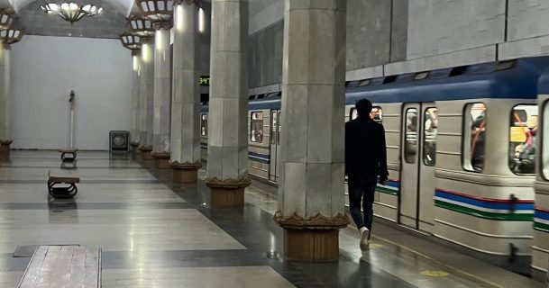 В метро нахлынули школьники и студенты