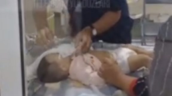 В Кашкадарье мама напоила 7-месячного ребёнка уксусной эссенцией — видео