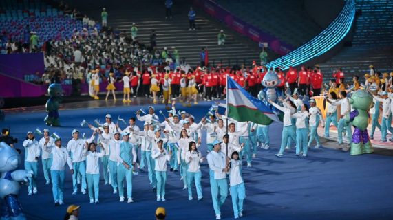 Шавкат Мирзиёев поздравил сборную Узбекистана с историческим успехом на Азиаде