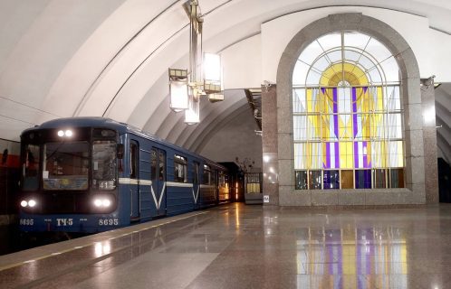 В Санкт-Петербурге задержали узбекистанца за домогательство школьницы в метро
