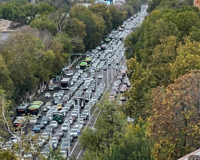 Ташкент не избавляется от пробок с помощью расширения дорог — блогеры предложили решение