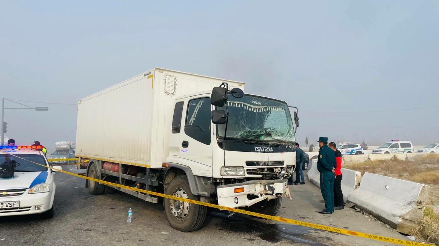 В Ферганской области грузовик протаранил Damas: есть погибшие