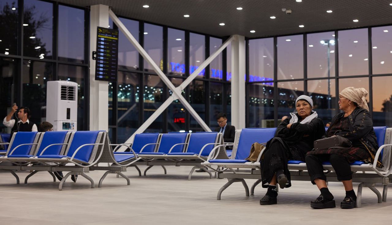 В аэропорту Ташкента открыли зону для встречающих